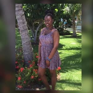 Meet your Posher, Capii